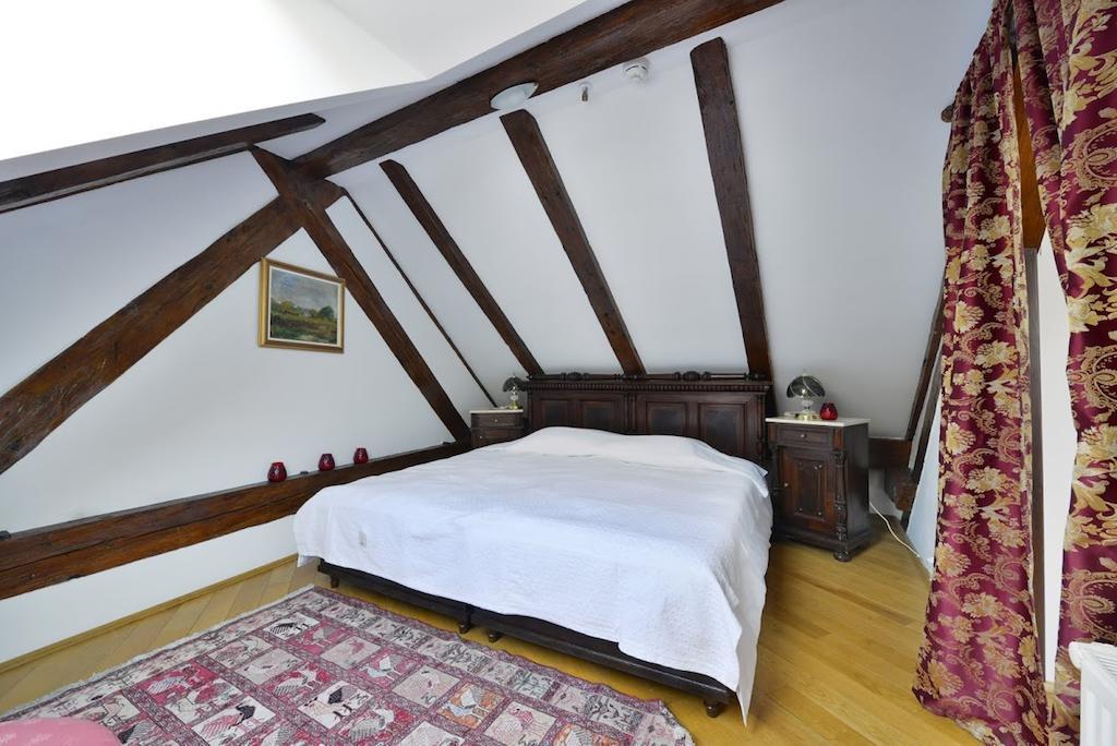 Kronhaus Brasov Bilik gambar