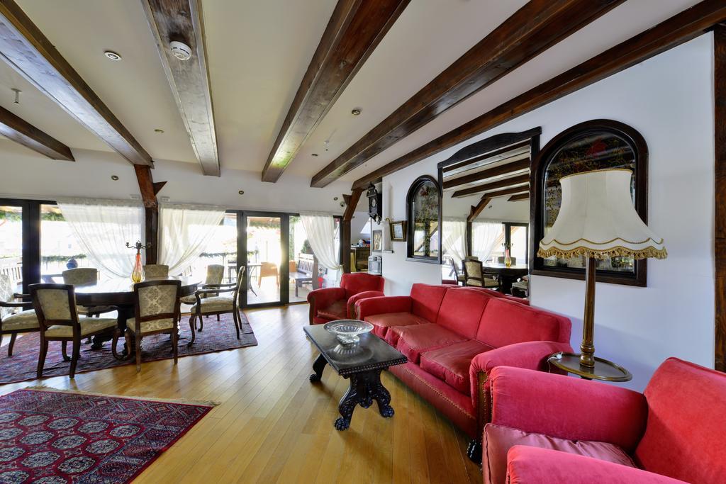 Kronhaus Brasov Luaran gambar