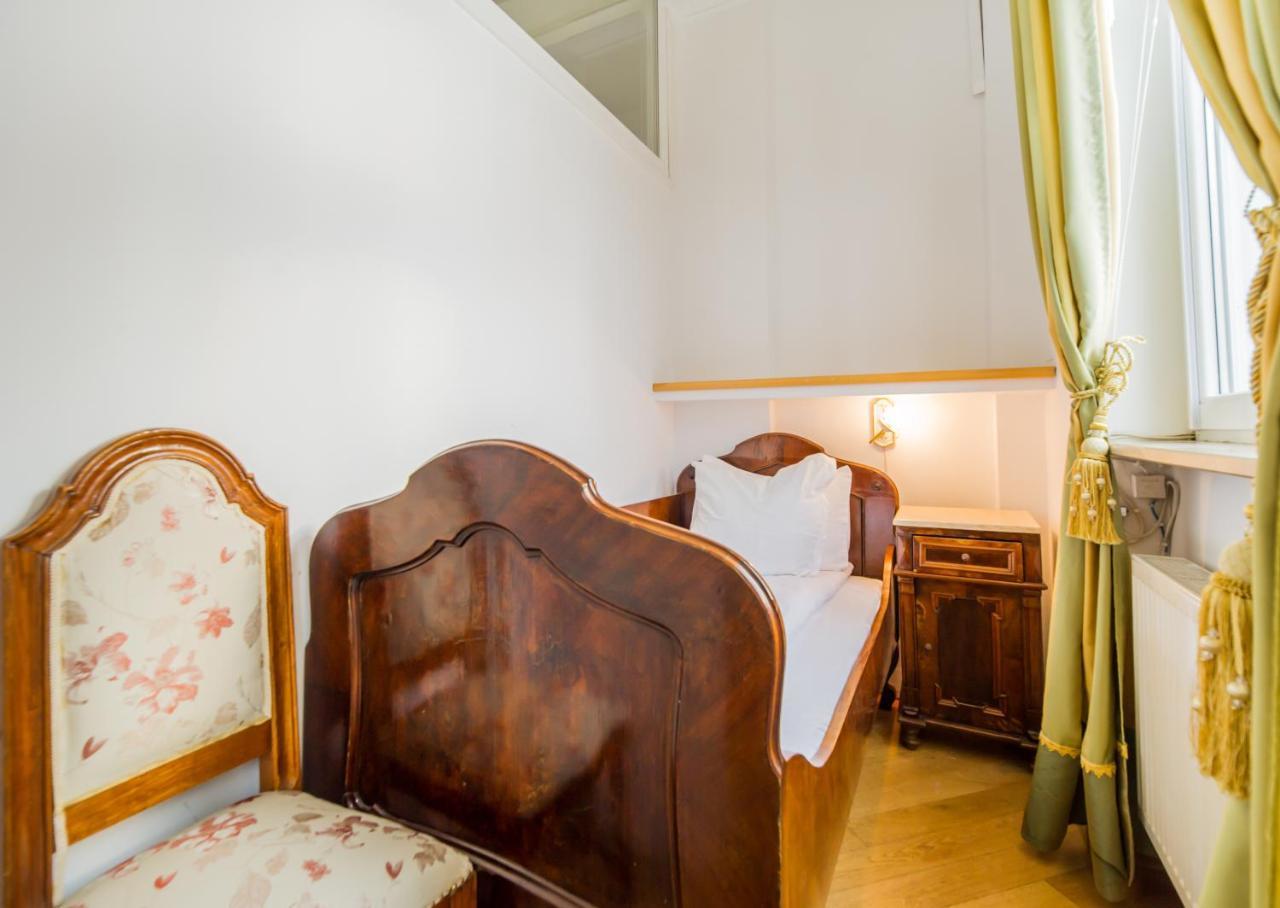Kronhaus Brasov Luaran gambar